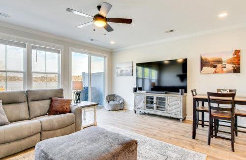 Greenwood House | Lake Greenwood Getaway with Docks and Waterfront Views