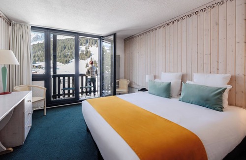 Courchevel Hotel | Lake Hôtel Courchevel 1850