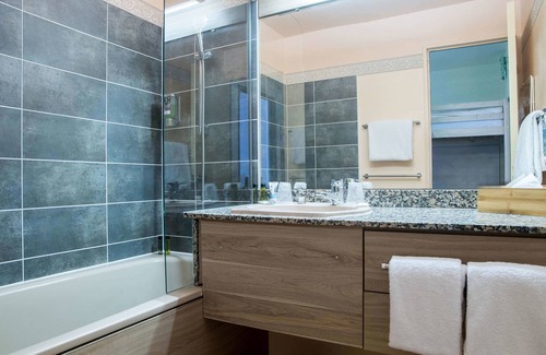 Courchevel Hotel | Lake Hôtel Courchevel 1850