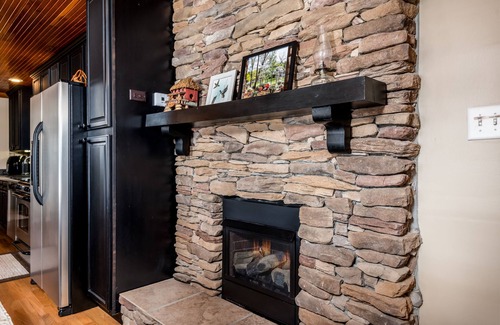 Taylorsville Cottage | Lake Hickory Cottage