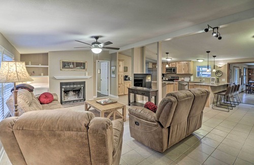 Piney House | Lake Hamilton Home w/Dock: 8 Mi to Hot Springs NP