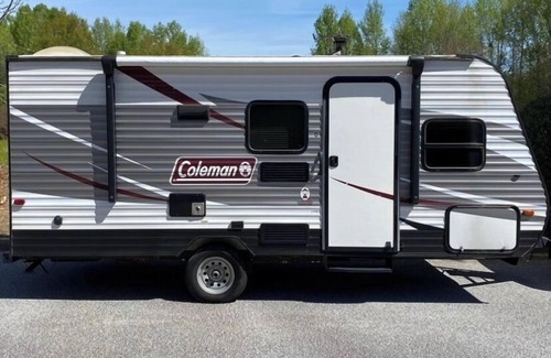 Fortson RV Rental | Lake Harding Retreat 1