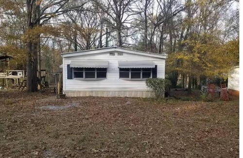 Townville House | Lake Hartwell 3-bedroom Getaway walking distance to lake in Townville