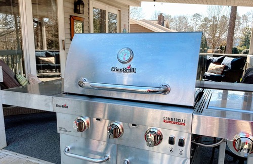 Anderson House | Lake Hartwell/Clemson w/ Game Rm & Dock on Water, Pet Friendly, High Speed Wifi