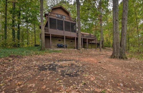 Seneca House | Lake Hartwell Home with Dock Less Than 10 Miles to Clemson!