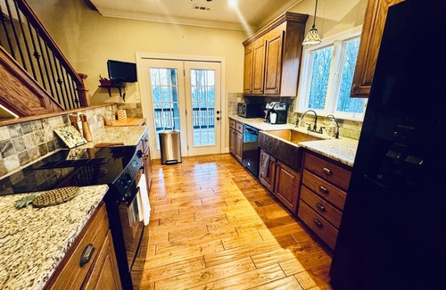 Anderson House | Lake Hartwell Waterfront w/Dock, Gameroom, Firepit, Pets, Clemson & Fenced Yard