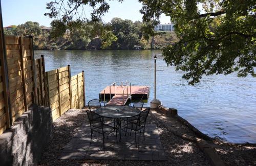 Piney House | Lake Haven Cottage with Game Room, Swim Dock and Boat