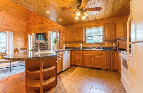 Higden Cabin | Lake Haven - Cozy Cabin Steps to the Lake