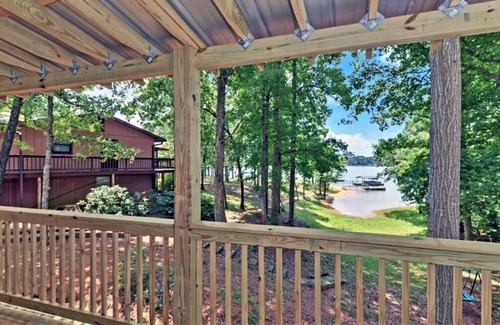 Reed Creek House | Lake Haven Retreat