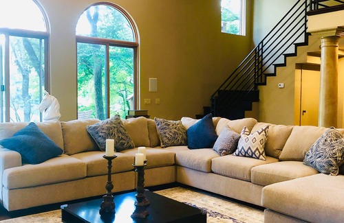 Hickory House | Lake Hickory - Views Galore In Quiet Cove