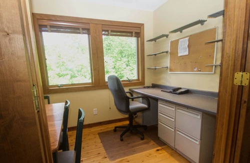 New Milford House | Lake Home with a Dog (3 Month rental minimum)