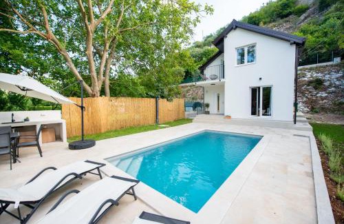 Mostar House | LAKE HOUSE ŠUMICA, Mostar