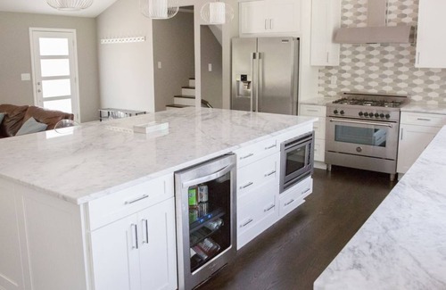 Gallatin House | Lake House | 20 min to Broadway or Downtown
