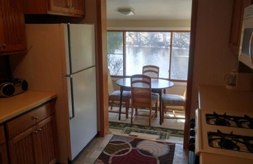 Friendship House | Lake house 30 minutes from Wisconsin Dells. Includes Kayaks and bikes.