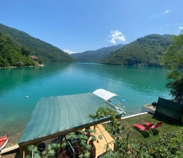 Herzegovina-Neretva Canton House | Lake House