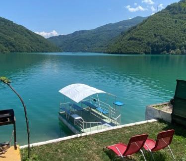 Herzegovina-Neretva Canton House | Lake House