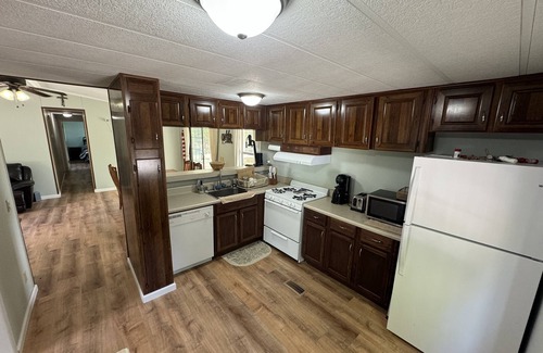 Lake Oconee House | Lake House beautiful views fishing dock Private boat ramp 7 beds sleeps 11