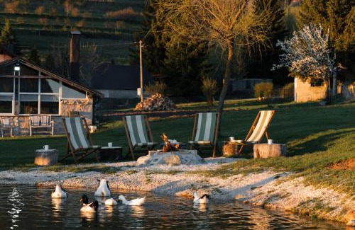 Kupres Ski Chalet | Lake House Bebić