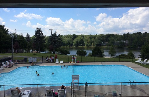 Tobyhanna Cabin | Lake House Hideout in the Poconos; HOT TUB, KAYAKS, FIREPIT, DECK&GAS GRILL