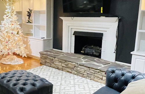 Southmont Bed & Breakfast | Lake House Oasis at High Rock Lake