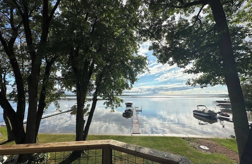 Krakow House | Lake house on beautiful Shawano Lake for NFL draft