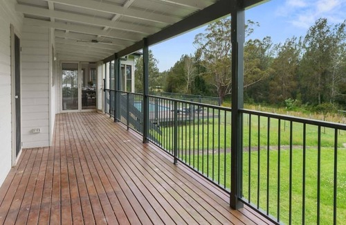 Nabiac House | Lake House Retreat - Nabiac, NSW