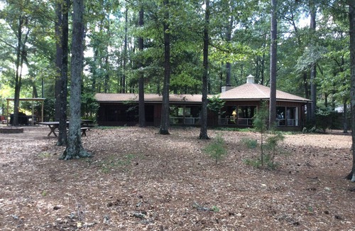 Flowood House | Lake House Retreat - Ski/Fish/Relax on "The Rez"