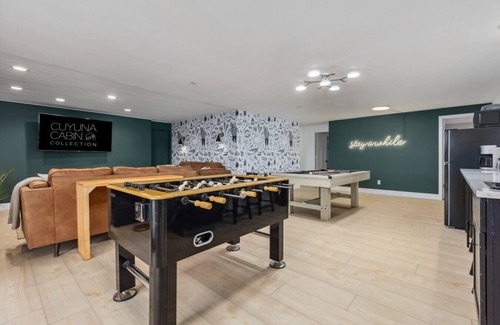 Crosby House | Lake House w/Hot Tub, Game Room, Fireplace & Beach