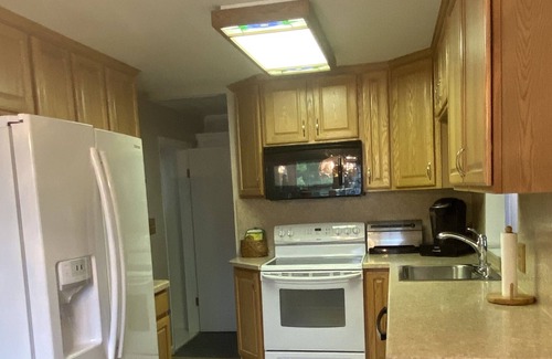 Coldwater House | Lake House Weekly Rental, 3 Bedroom, 2 Bath, On Long Lake, Coldwater Chain