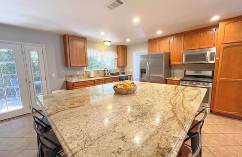 Lake Elsinore House | Lake house with hot tub, pool, game room & BBQ grill