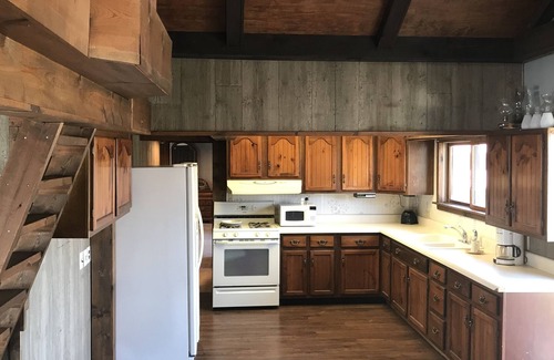 Fairfield Beach House | Lake house with large deck and yard and room for your boat trailer