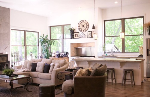 Ossipee House | Lake house with park like setting. Ultimate large home to entertain.