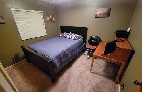 Lake Isabella Apartment | Lake Isabella 2 bedroom with Cabin Feel