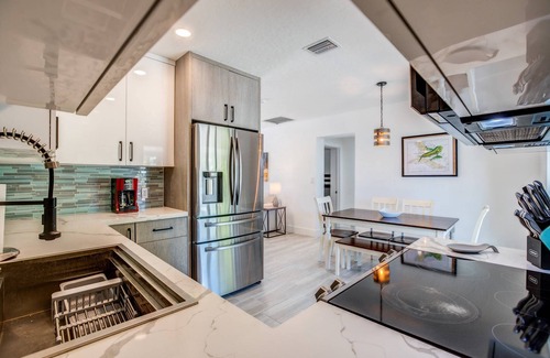 Summerland Key House | Lake It Easy: Relax in This Beautiful 3BR Canal Front Home on Summerland Key, Dockage & Dog-Friendly