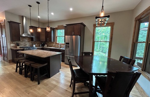 Nebo House | Lake James 2 bed/2 ba. Hike/Bike in out County & State Prk. Private River access