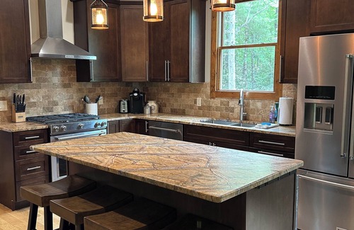Nebo House | Lake James 2 bed/2 ba. Hike/Bike in out County & State Prk. Private River access