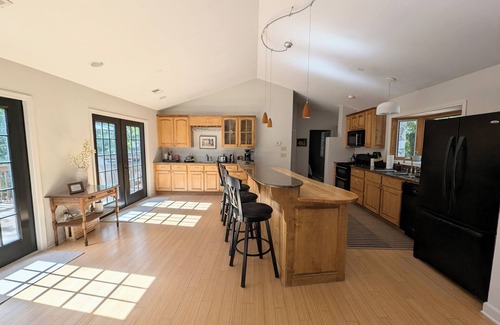 Forest Lake Heights House | Lake James 3 bd/2 ba Lakeview Home with Pool, Boat Ramp and Free Kayaks