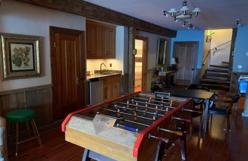Salem House | Lake Jocassee lake front home