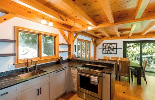 Muskoka Lakes Cottage | Lake Joe Retreat: 6-Bedroom Cottage & Boathouse w/Tennis Court & Scenic Trails