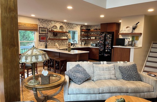 Seneca House | Lake Keowee: Lake front 7 mi from Clemson stadium