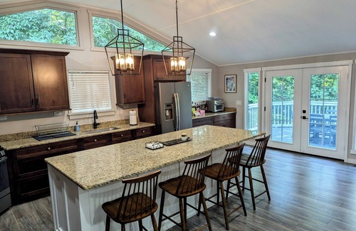 Flowery Branch House | Lake Lanier Home on Perfect Sunset Cove with Deep Water Dock