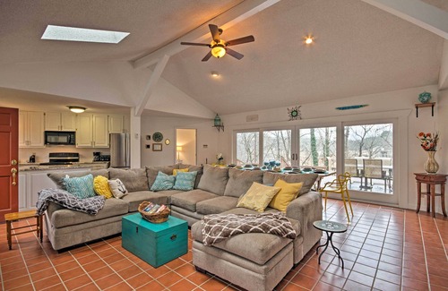 Gainesville House | Lake Lanier Home w/Dock, Boat Parking, & Grill!