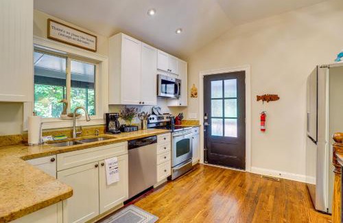 Dawsonville House | Lake Lanier Retreat with Boat Dock!