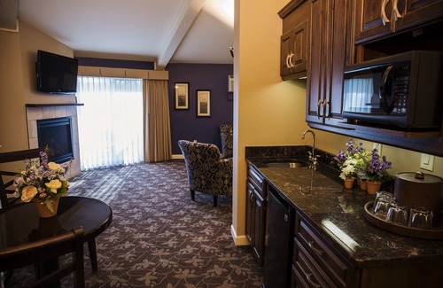 Delavan Resort | Lake Lawn Resort