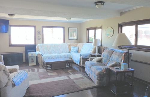 Twin Lake House | Lake life fun.