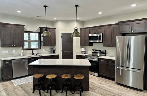 Pickwick Dam House | Lake Livin'. 3-bedroom House in Counce, TN near Pickwick Lake