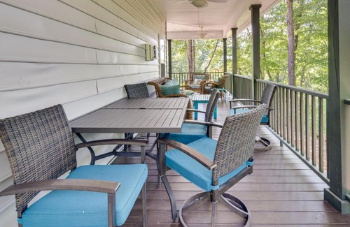 Lake Lure House | Lake Lure Home with Beach Access, Near Chimney Rock!