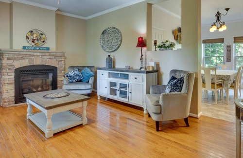 Lake Lure House | Lake Lure Home with Beach Access, Near Chimney Rock!