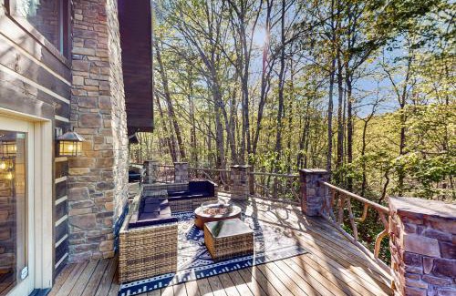 Lake Lure House | Lake Lure Living