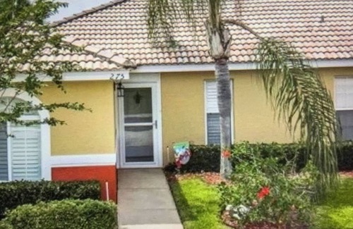 Fedhaven House | Lake Marion villa 22 miles to Disney, 12 miles to Legoland 3/2 villa sleeps 6